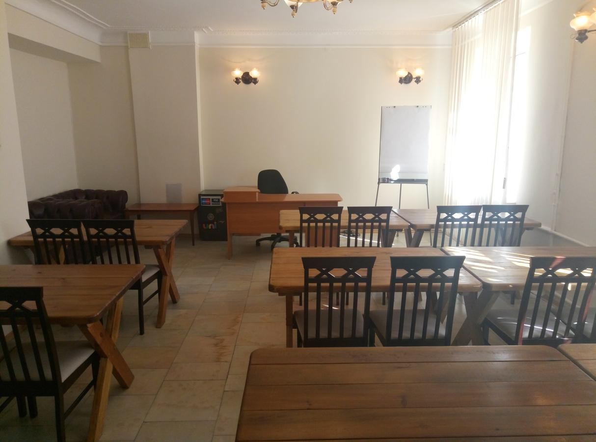Kolos Hotel Obolon Kijev Kültér fotó