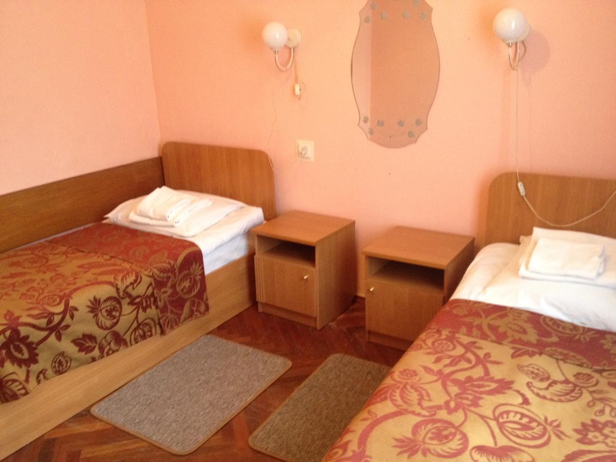 Kolos Hotel Obolon Kijev Kültér fotó