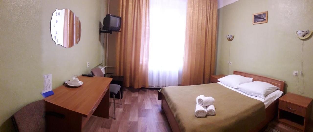 Kolos Hotel Obolon Kijev Kültér fotó