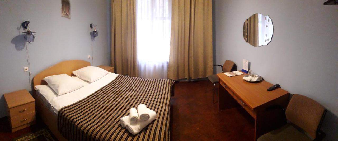 Kolos Hotel Obolon Kijev Kültér fotó